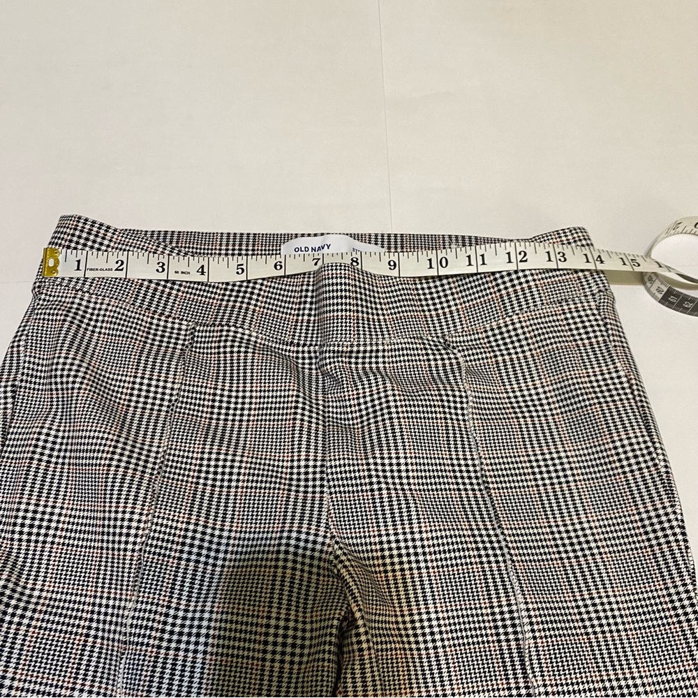 56. Old Navy Houndstooth High Rise Pants - Picture 6 of 10
